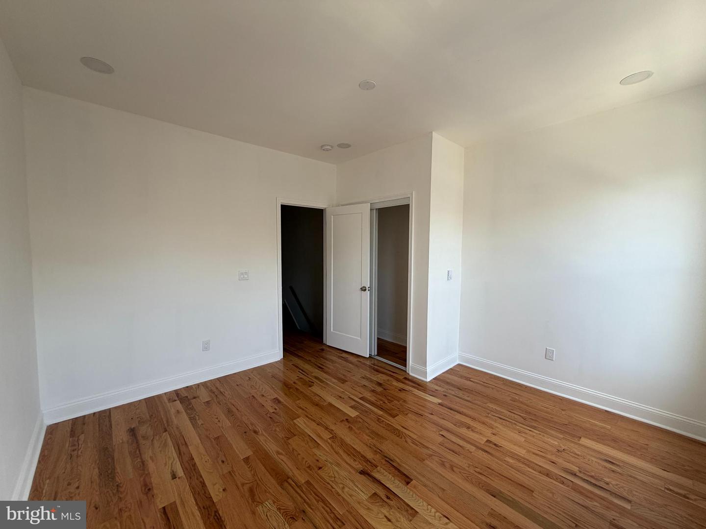 3120 N Bancroft St Property Photo 5