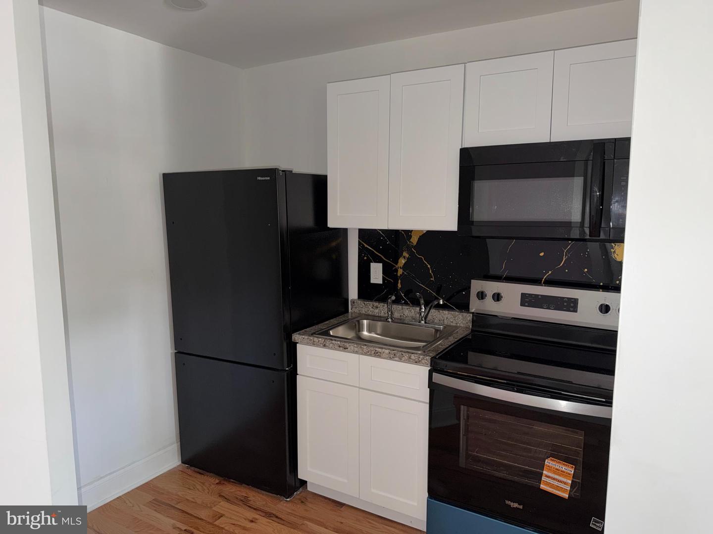 3120 N Bancroft St Property Photo 6