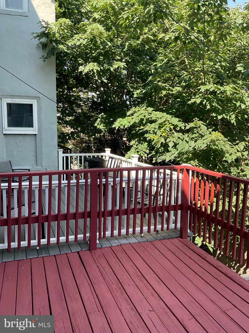 11 S 43 St Property Photo 10