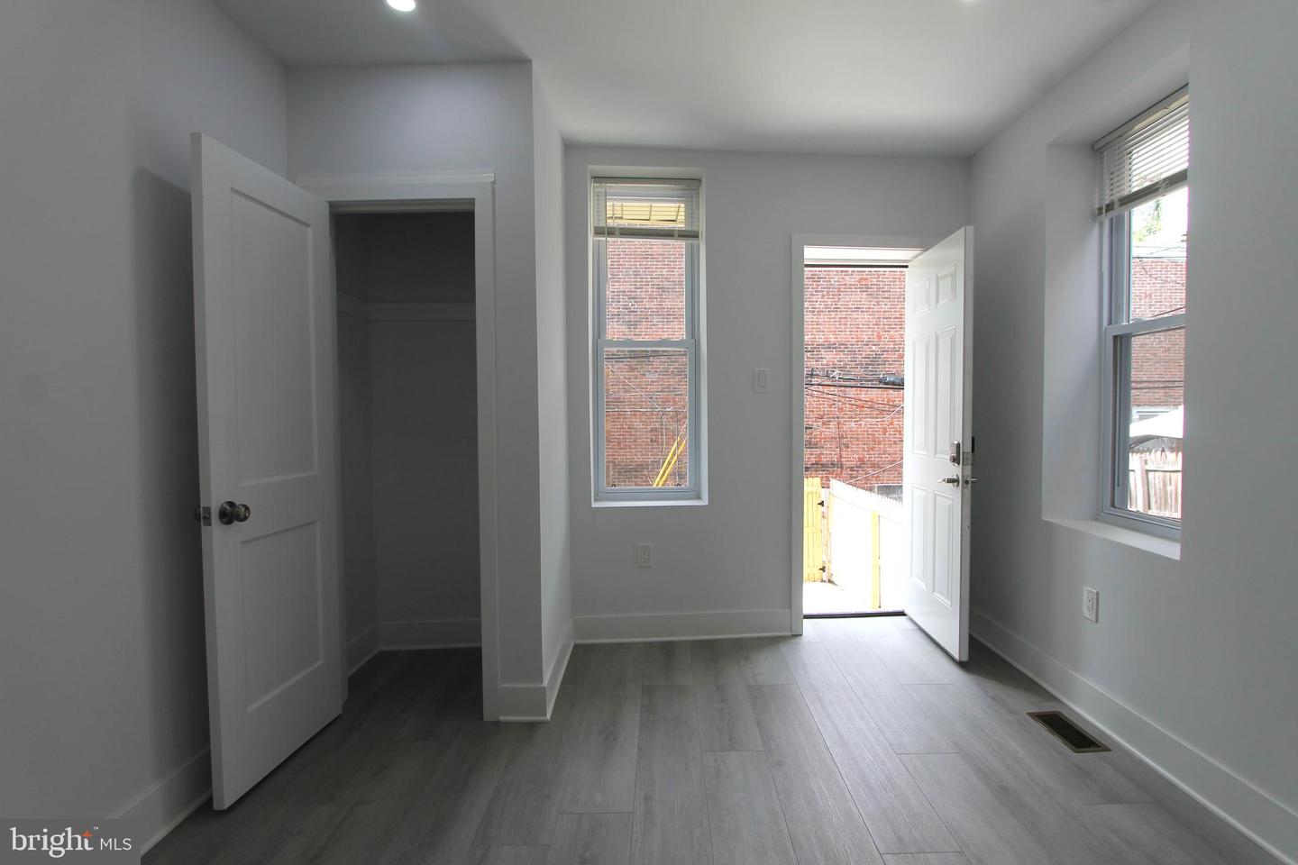 103 E Coulter St #1st Floor Property Photo 15