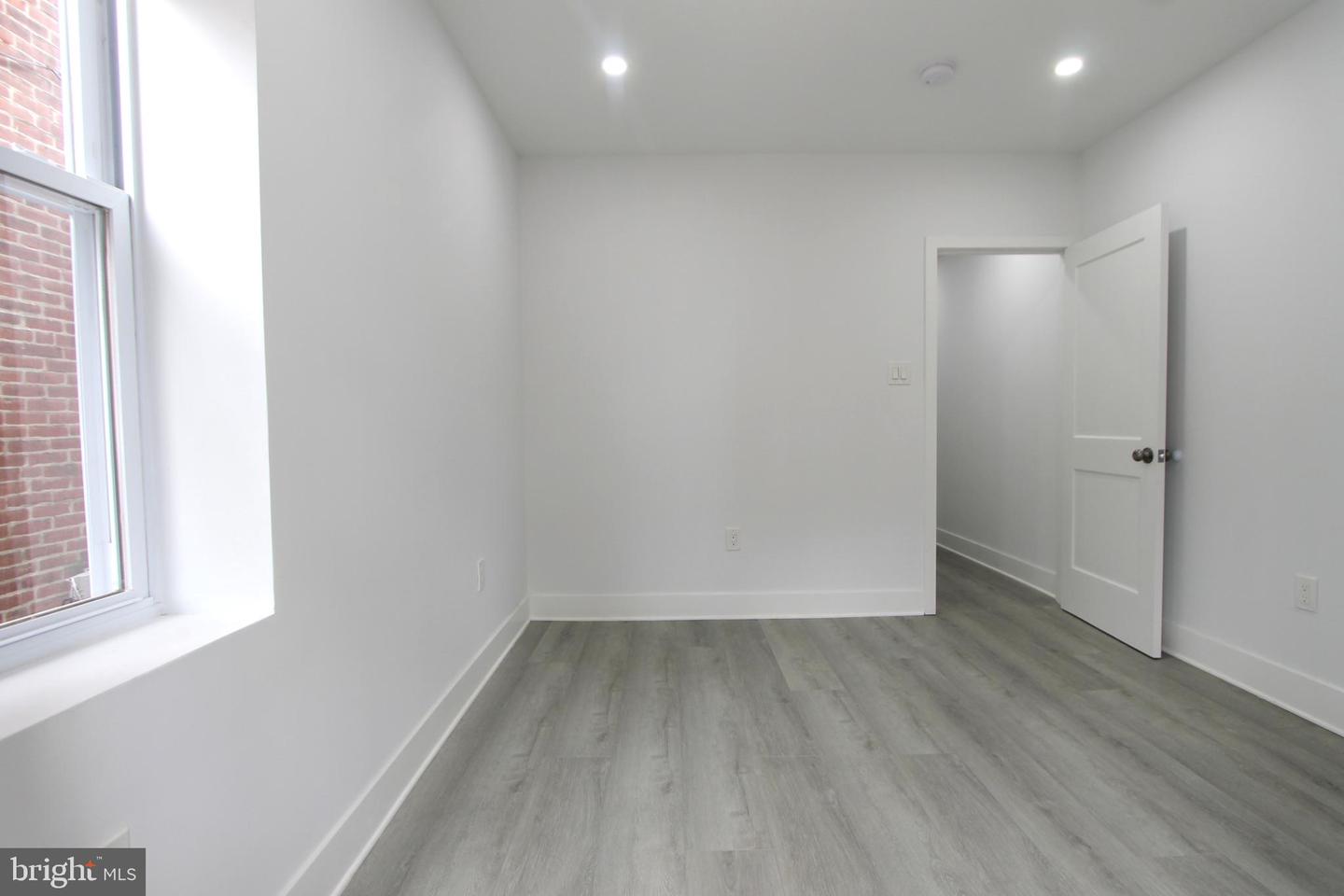 103 E Coulter St #1st Floor Property Photo 19
