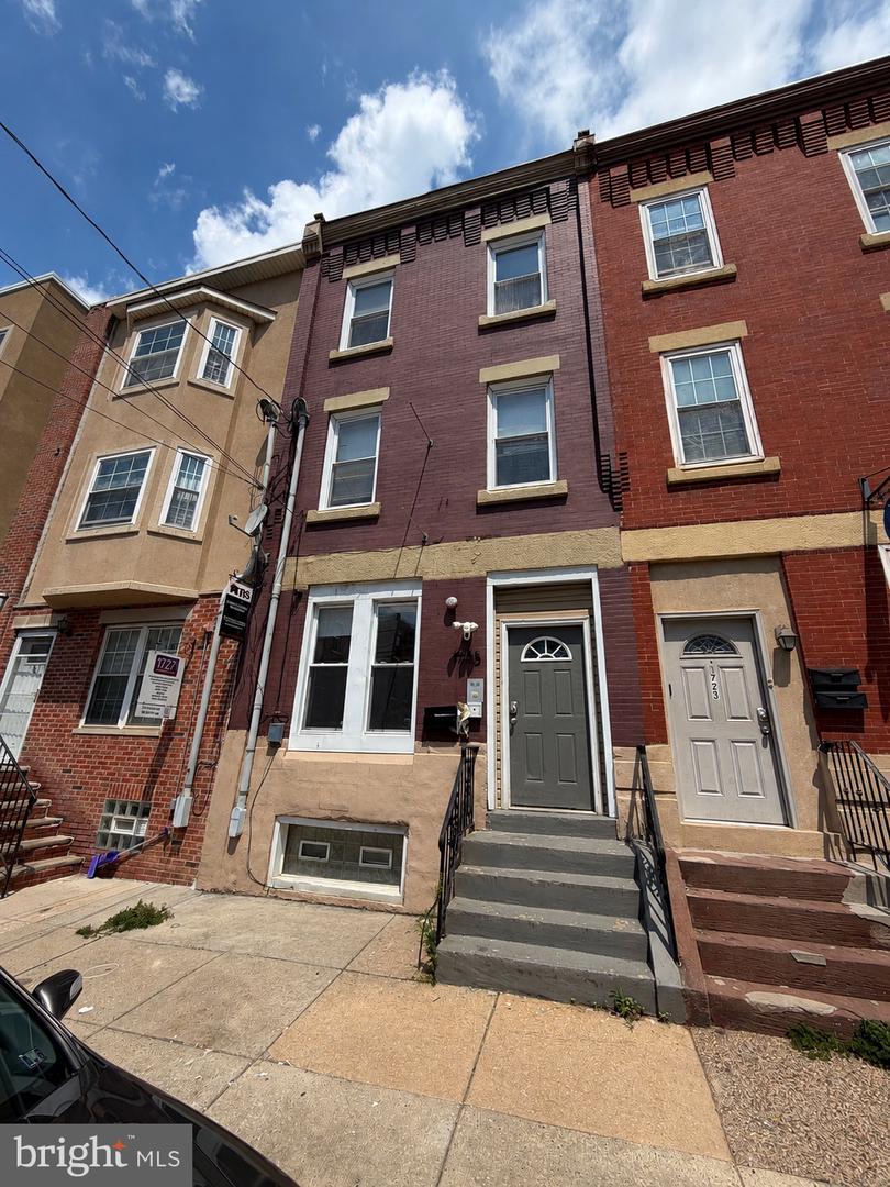 1725 W BERKS ST #A Property Photo 1