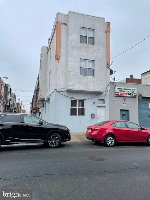 2127 S 8TH ST Property Photo 1