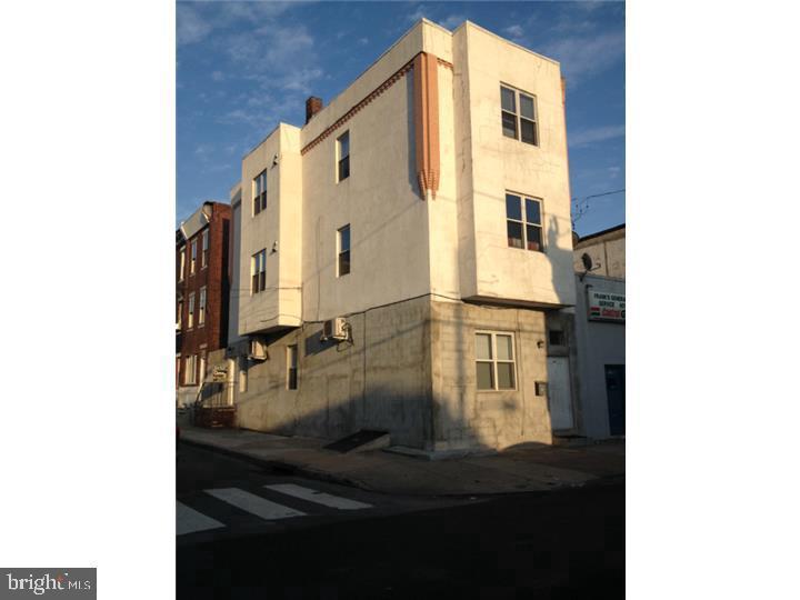 2127 S 8th St Property Photo 4
