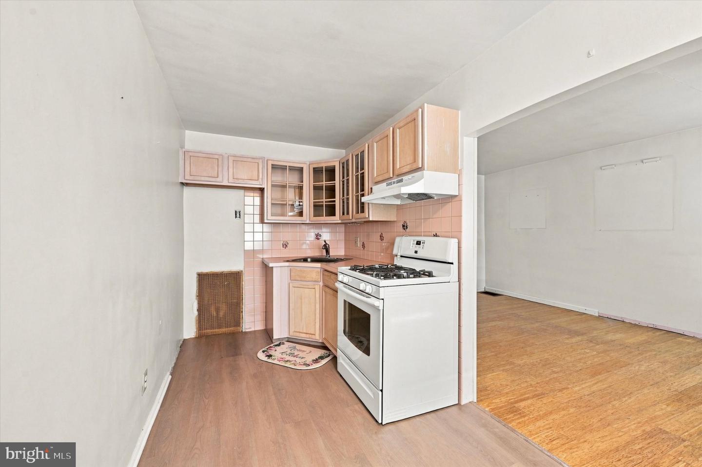 2240 S 56th St Property Photo 3