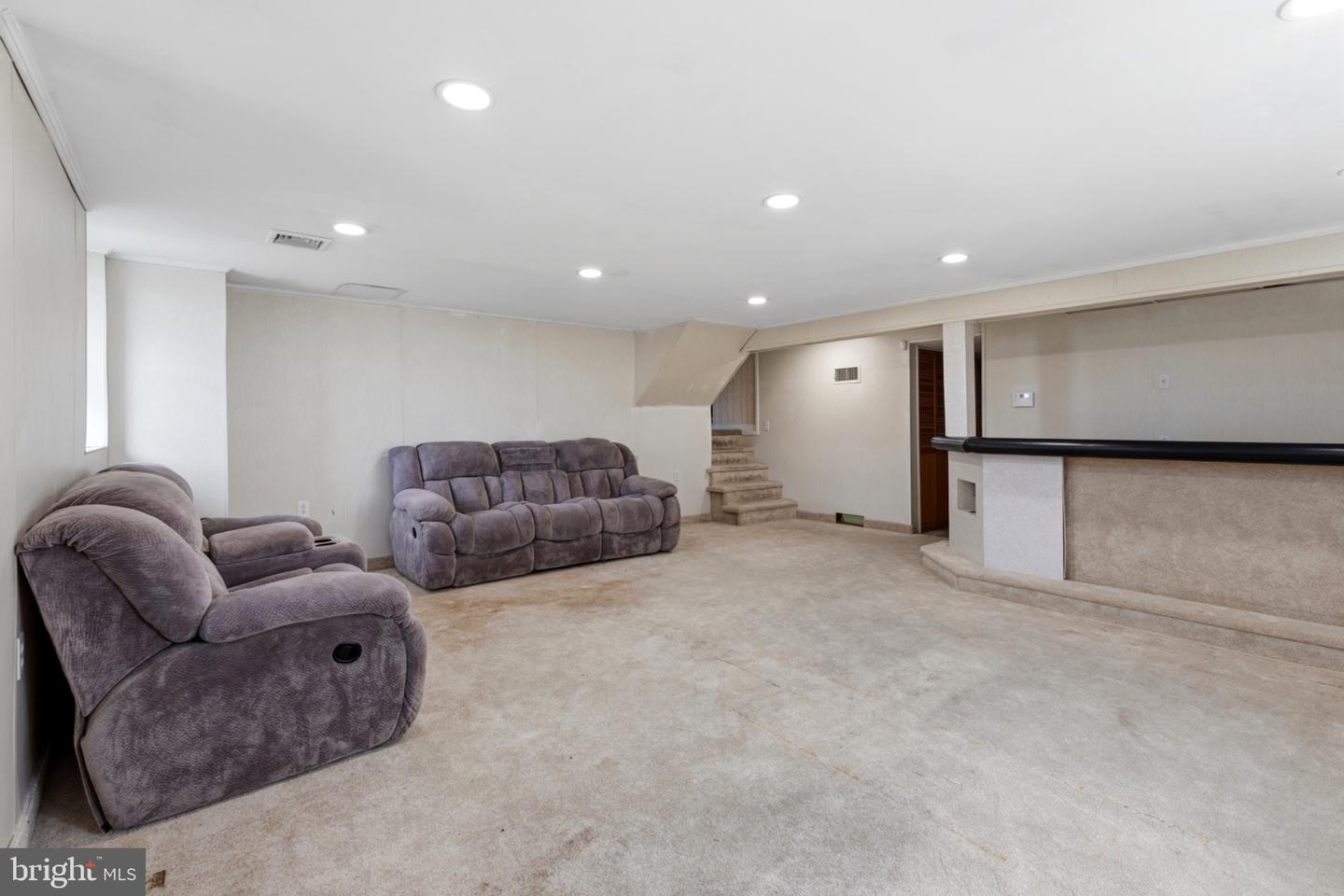 8027 Narvon St Property Photo 25