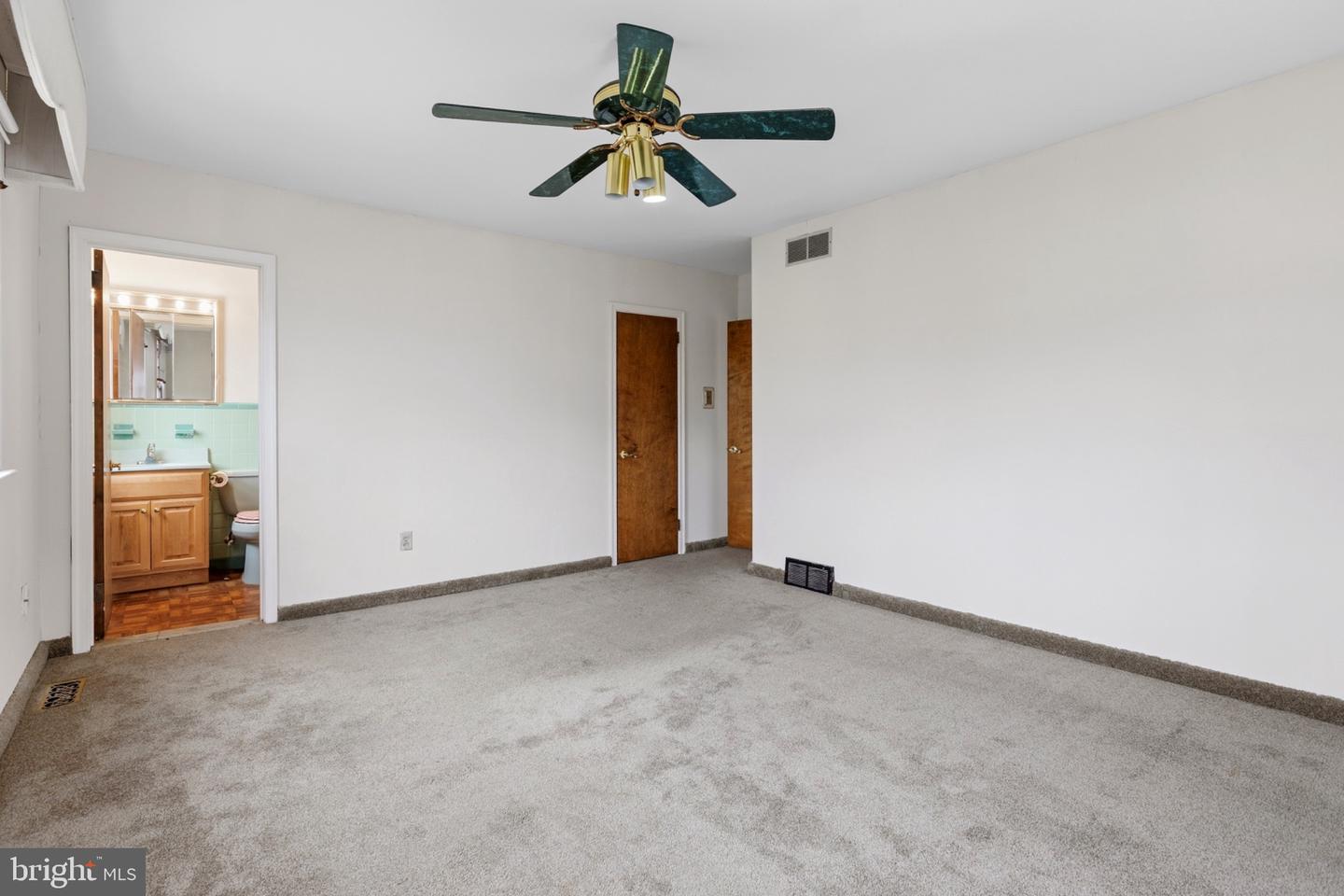 8027 Narvon St Property Photo 29
