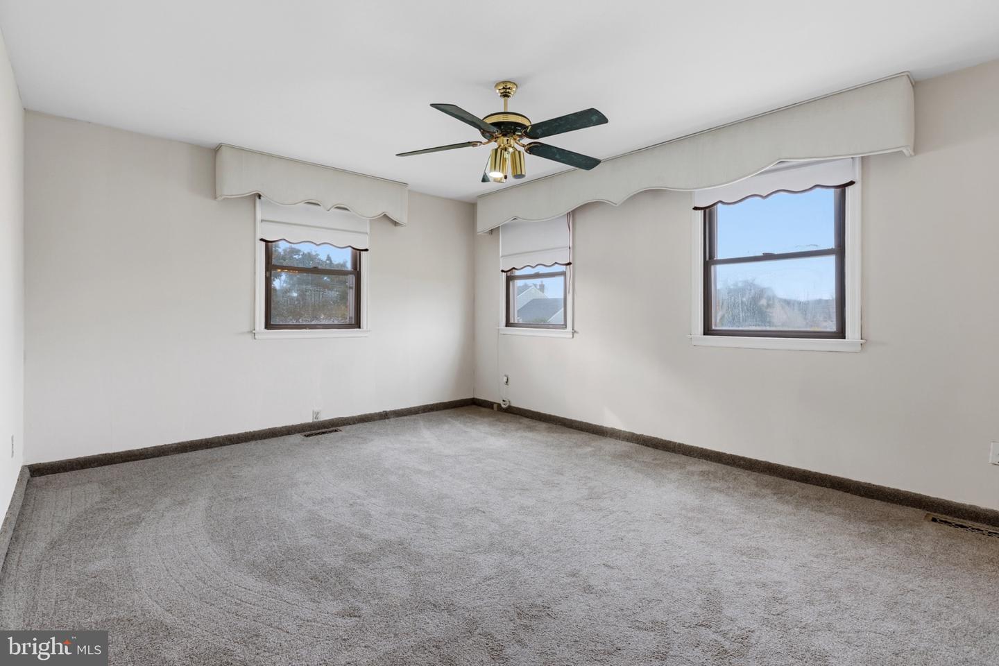 8027 Narvon St Property Photo 30