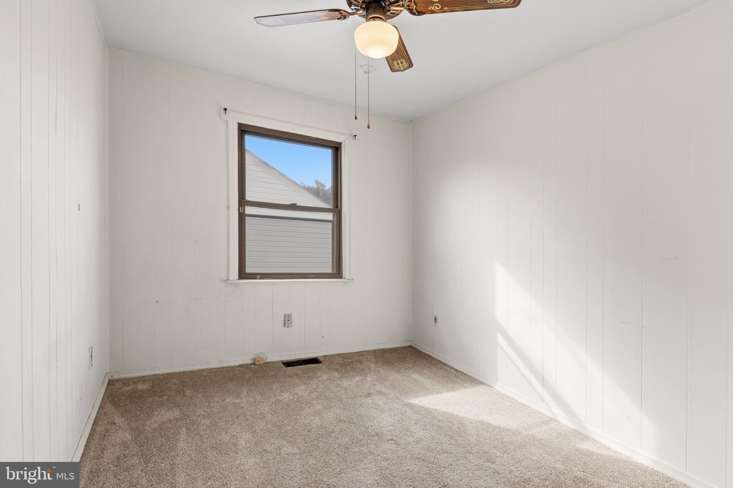 8027 Narvon St Property Photo 35
