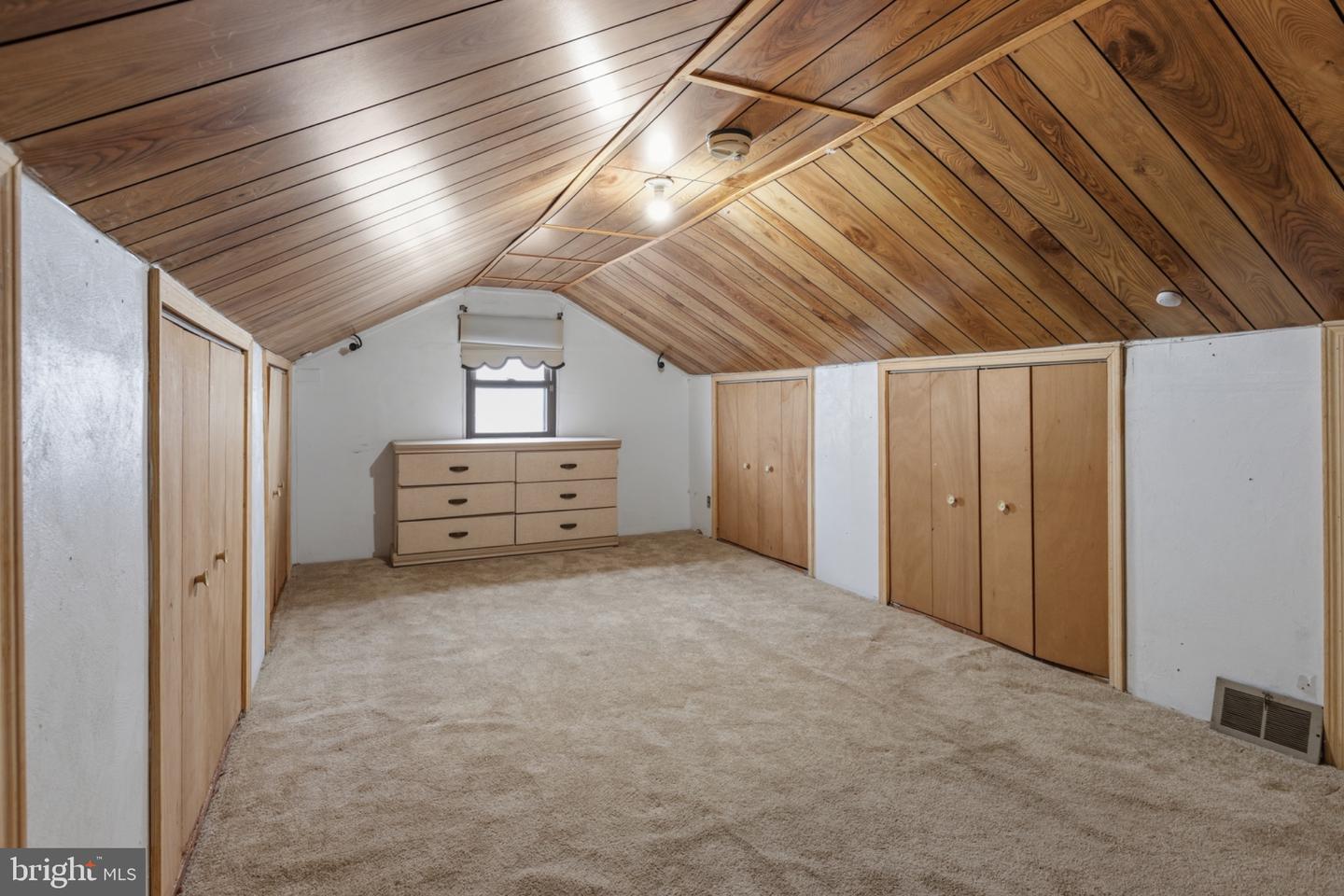 8027 Narvon St Property Photo 38