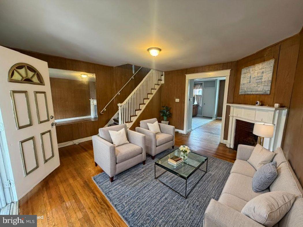 6604 N Uber St Property Photo 1