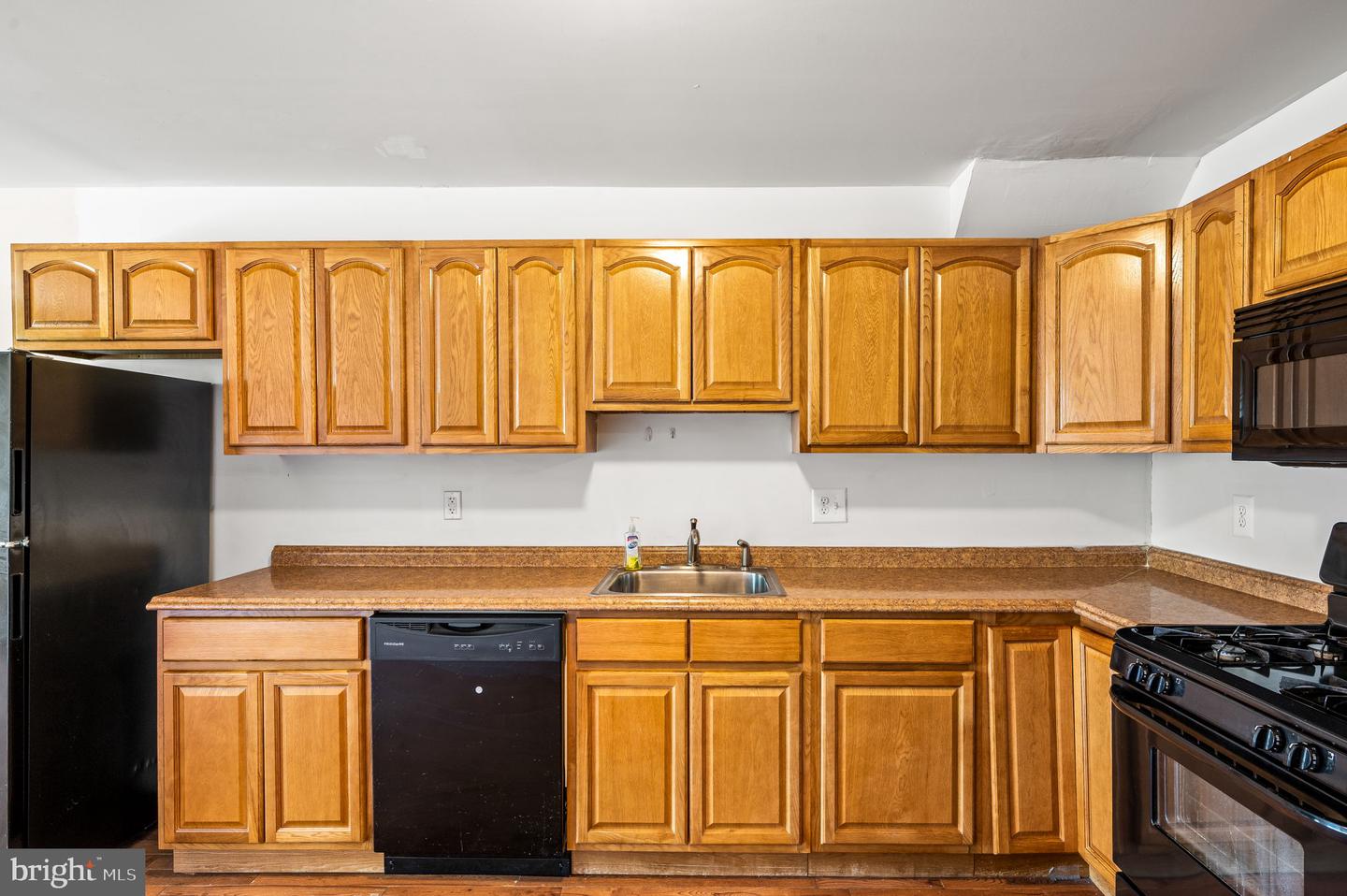1216 S 45th St #b Property Photo 3