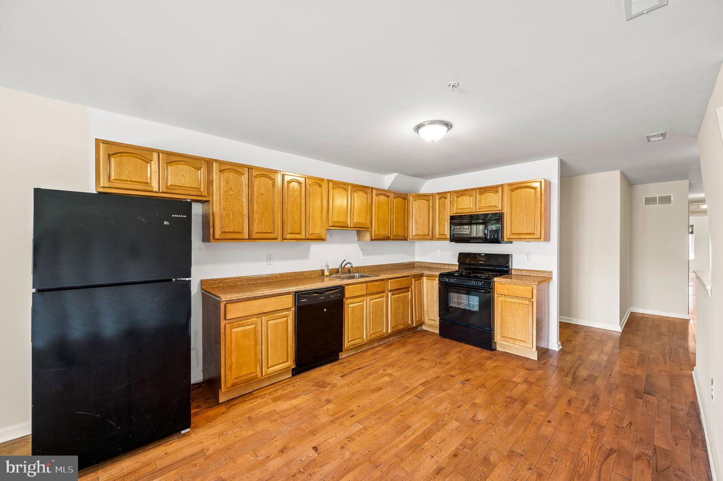 1216 S 45th St #b Property Photo 4