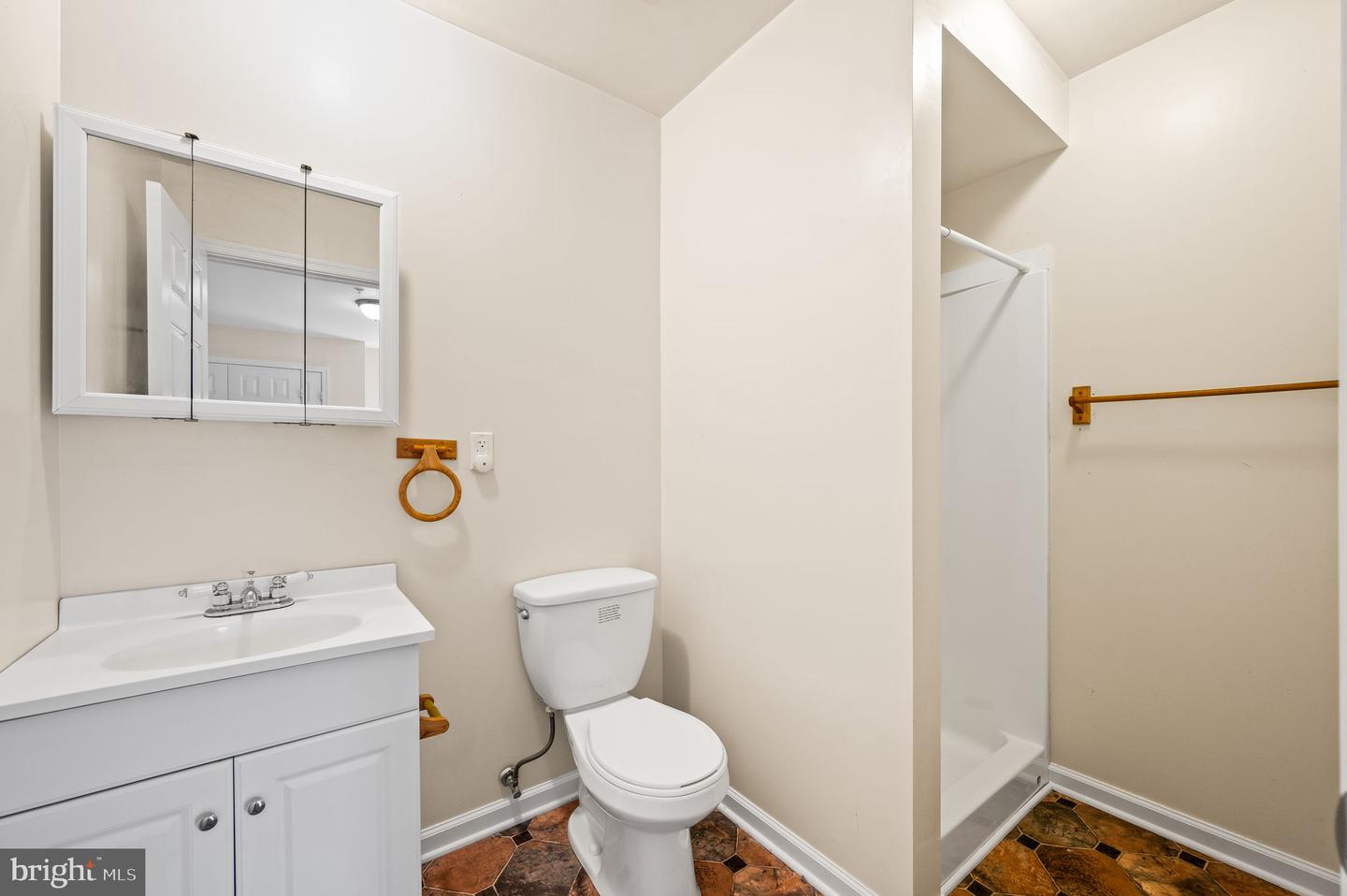1216 S 45th St #b Property Photo 9