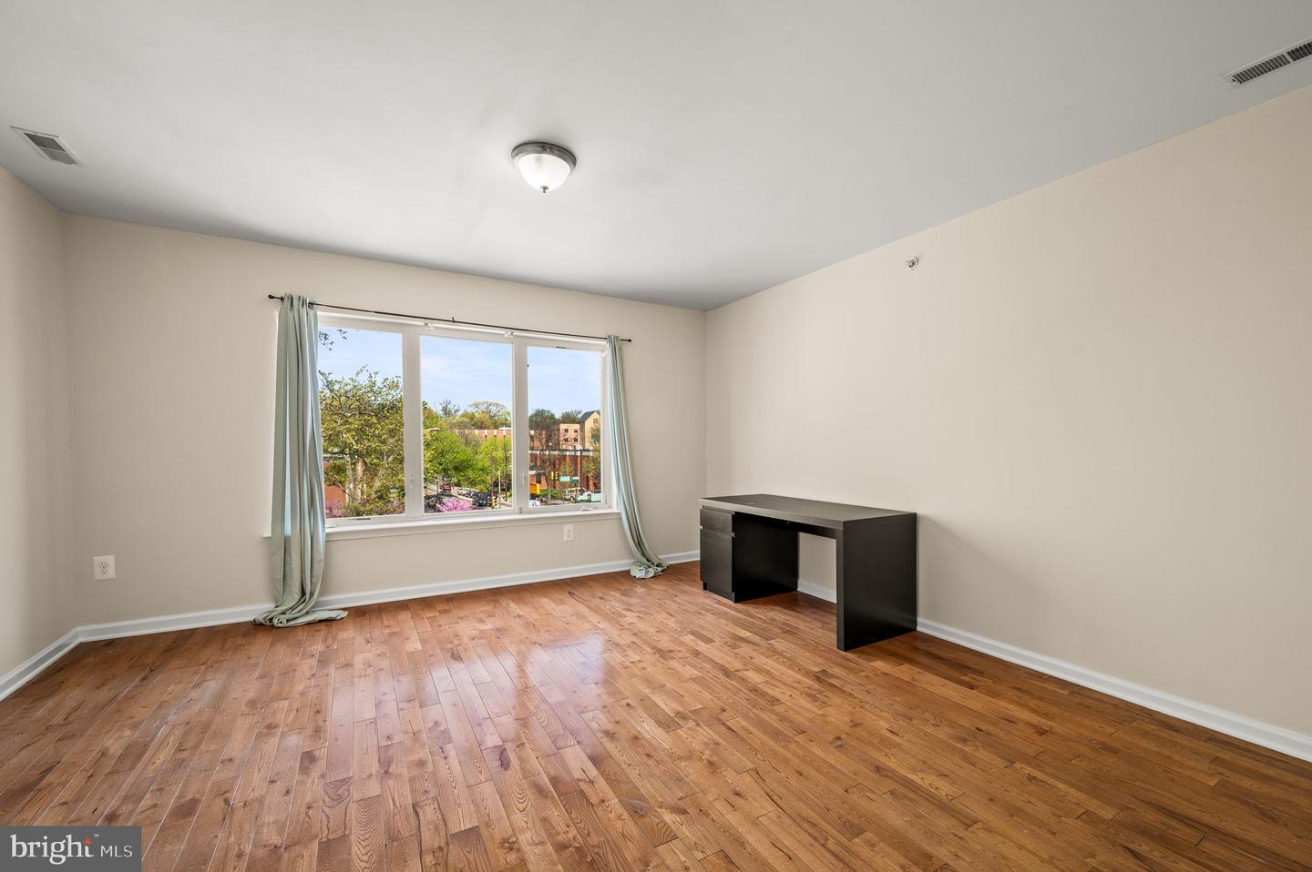 1216 S 45th St #b Property Photo 14