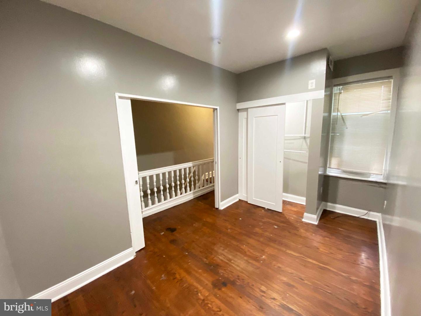 819 E Allegheny Ave #2nd Floor Property Photo 2