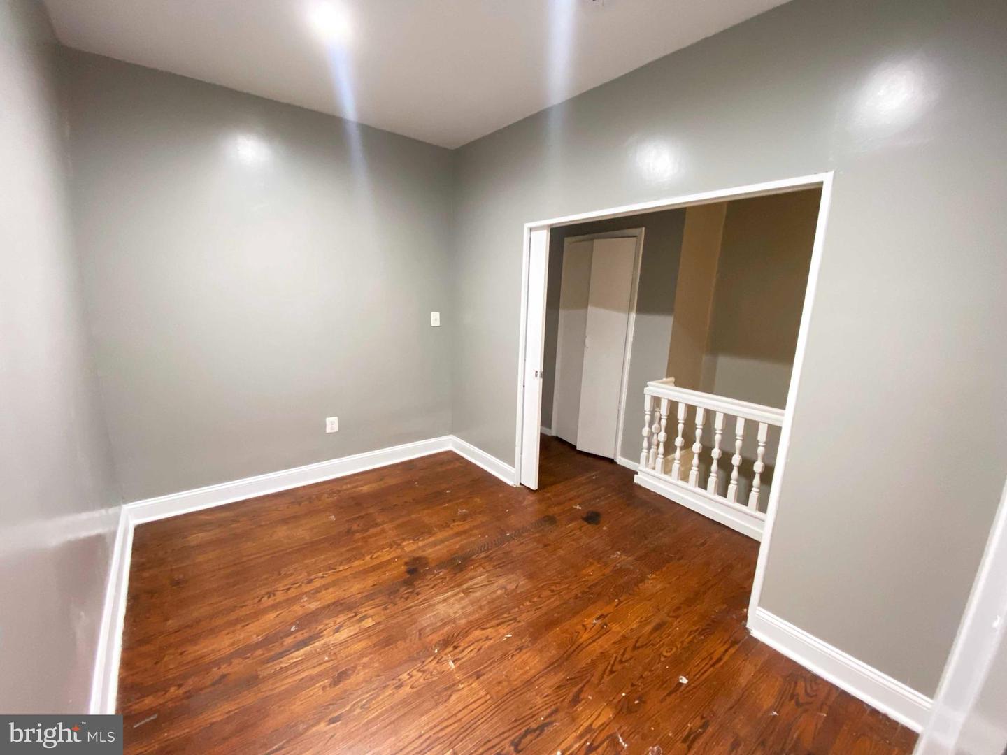819 E Allegheny Ave #2nd Floor Property Photo 4