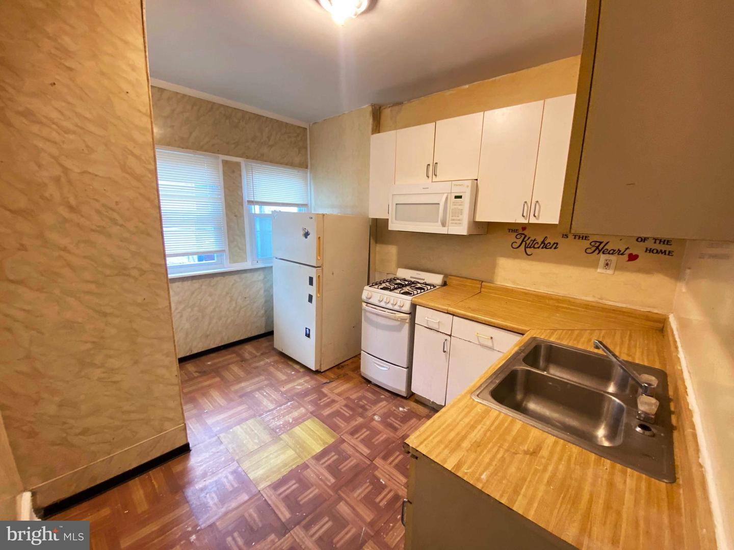 819 E Allegheny Ave #2nd Floor Property Photo 10