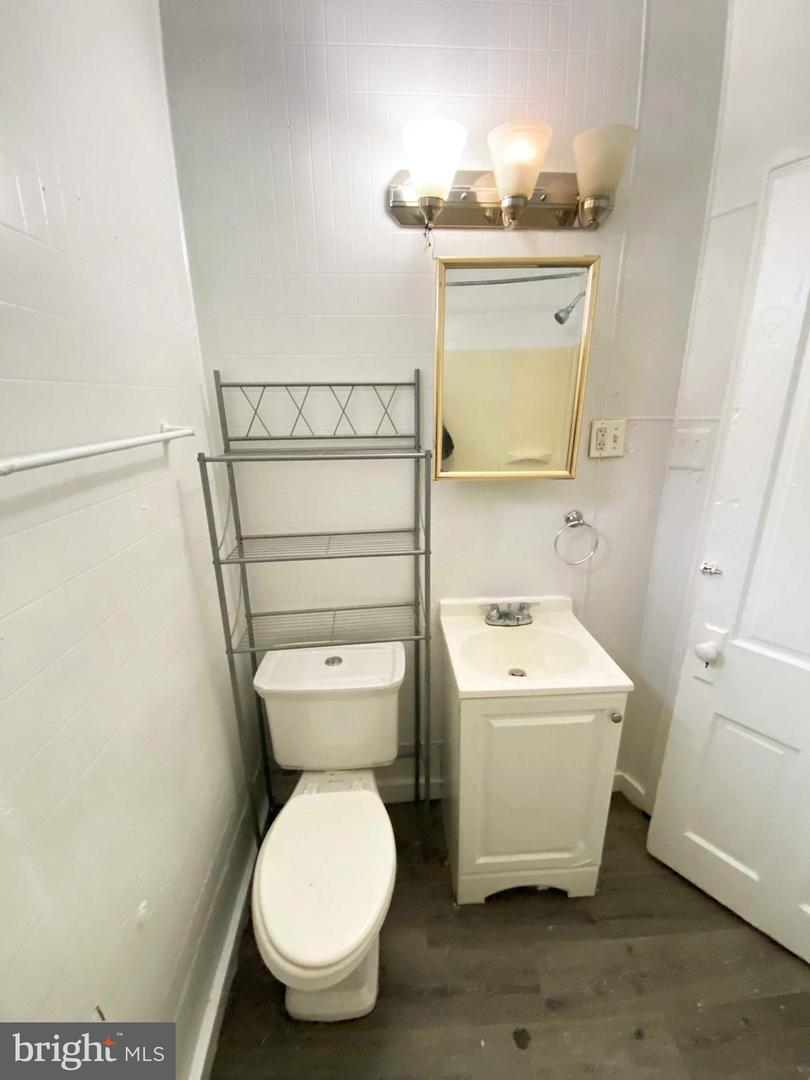 819 E Allegheny Ave #2nd Floor Property Photo 12