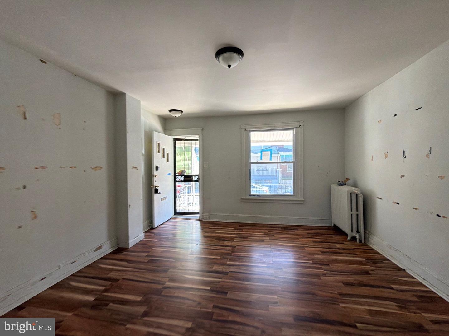 138 N Edgewood St Property Photo 3