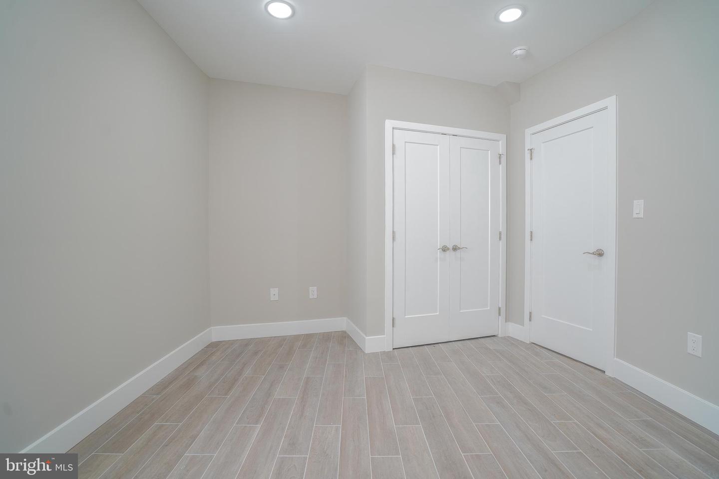 1201 N Taylor St #1 Property Photo 22