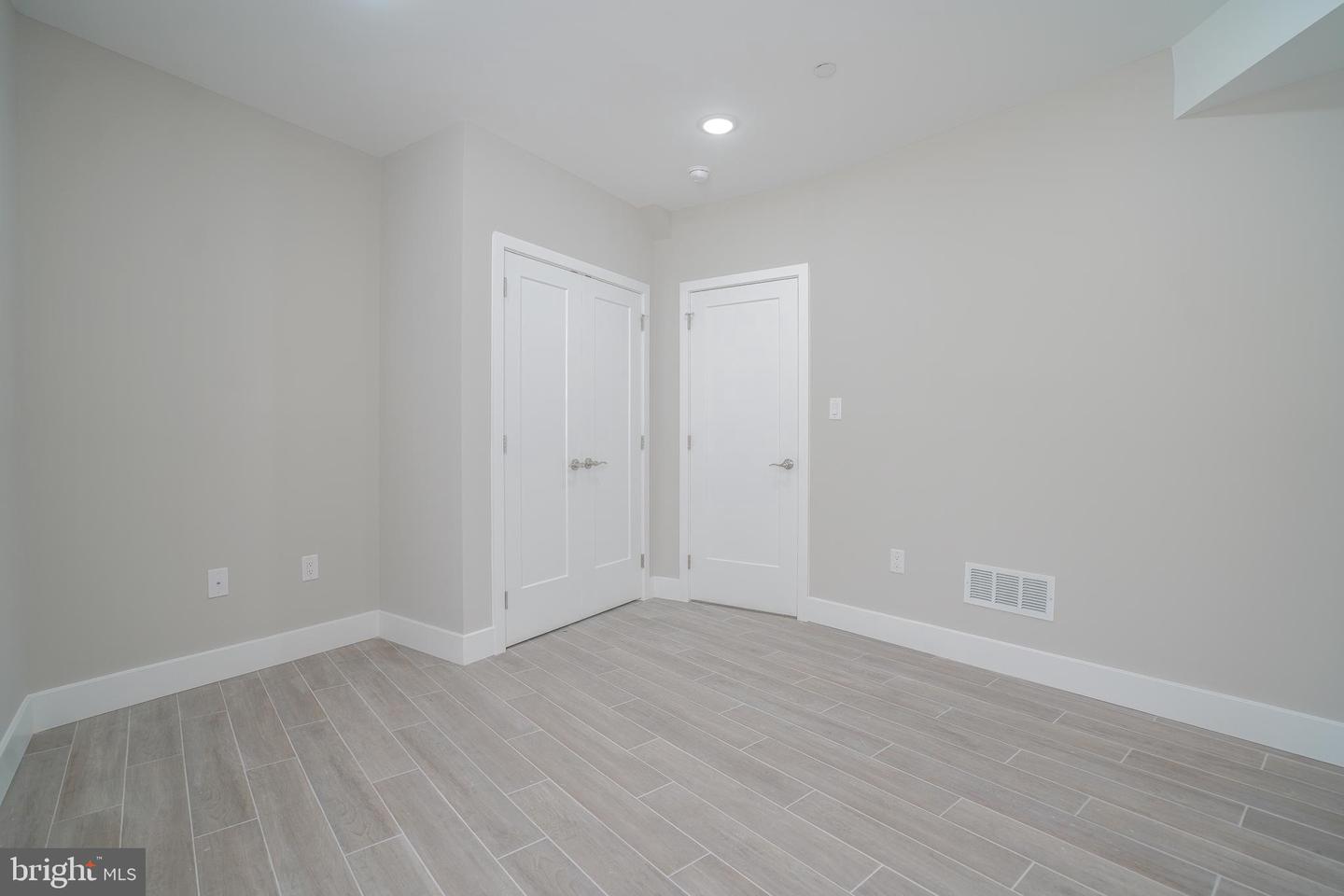 1201 N Taylor St #1 Property Photo 23