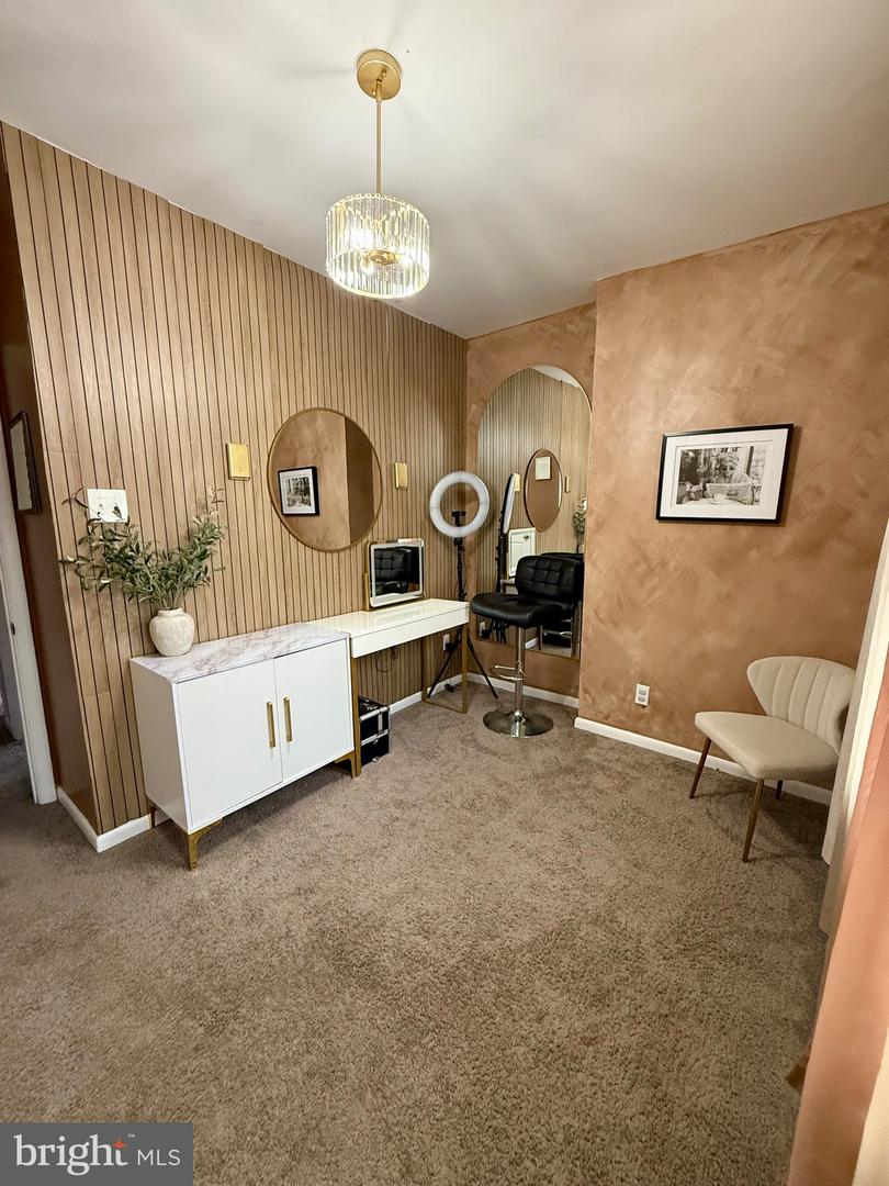 3530 Mercer St Property Photo 15
