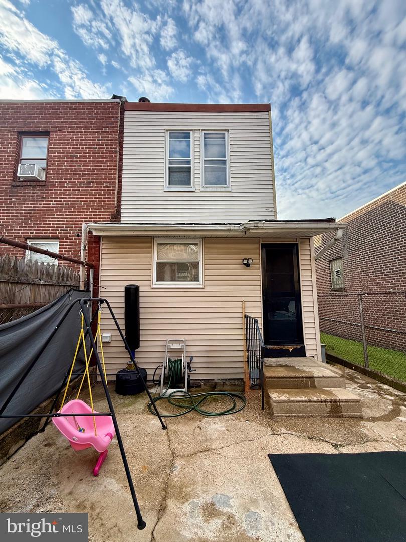 3530 Mercer St Property Photo 20