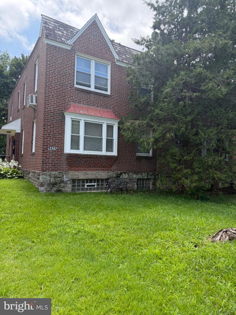 6916 ARDLEIGH Property Photo 1