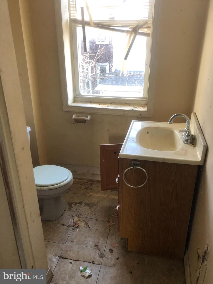 3341 Hartville St Property Photo 5
