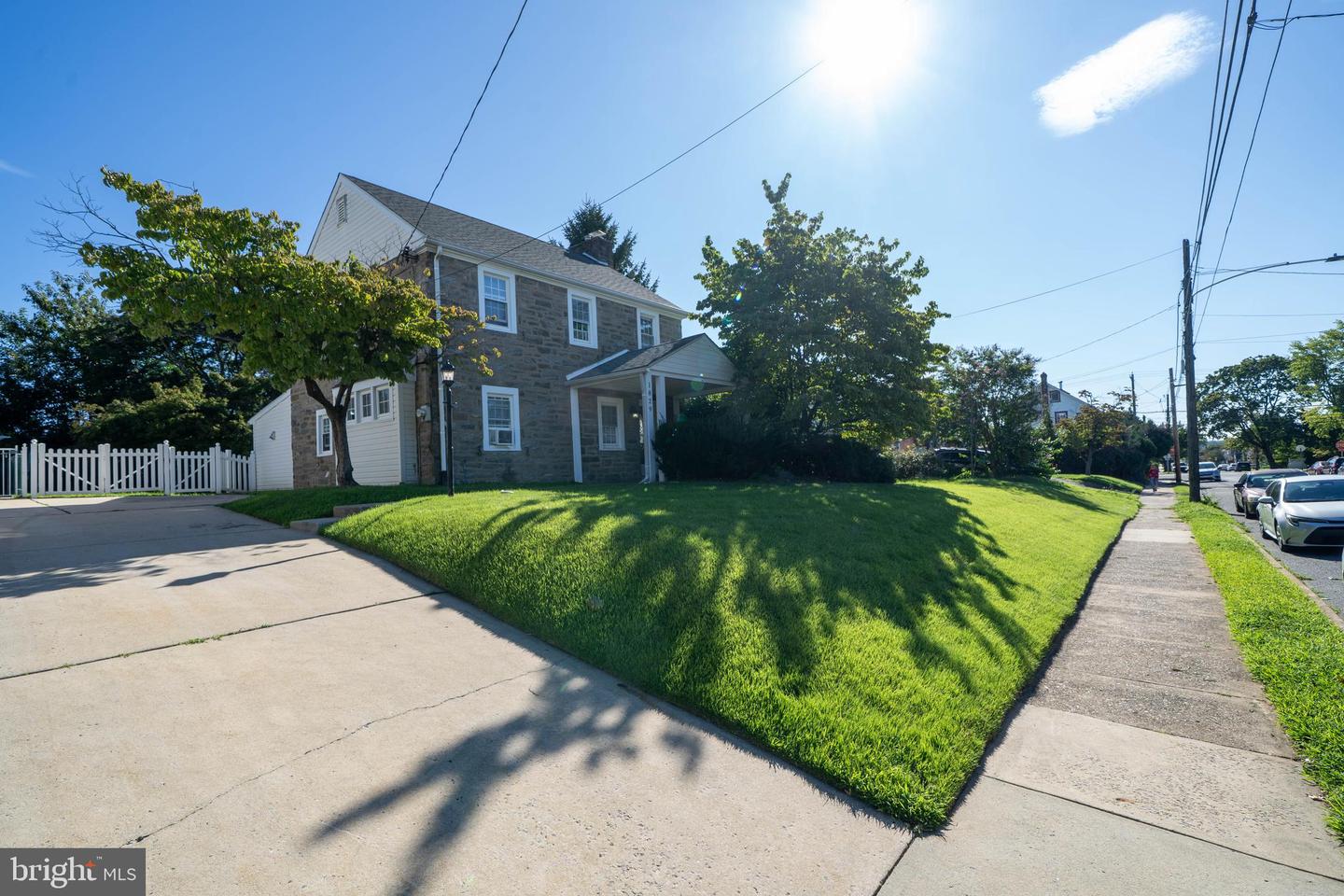 1829 Loney St Property Photo 27