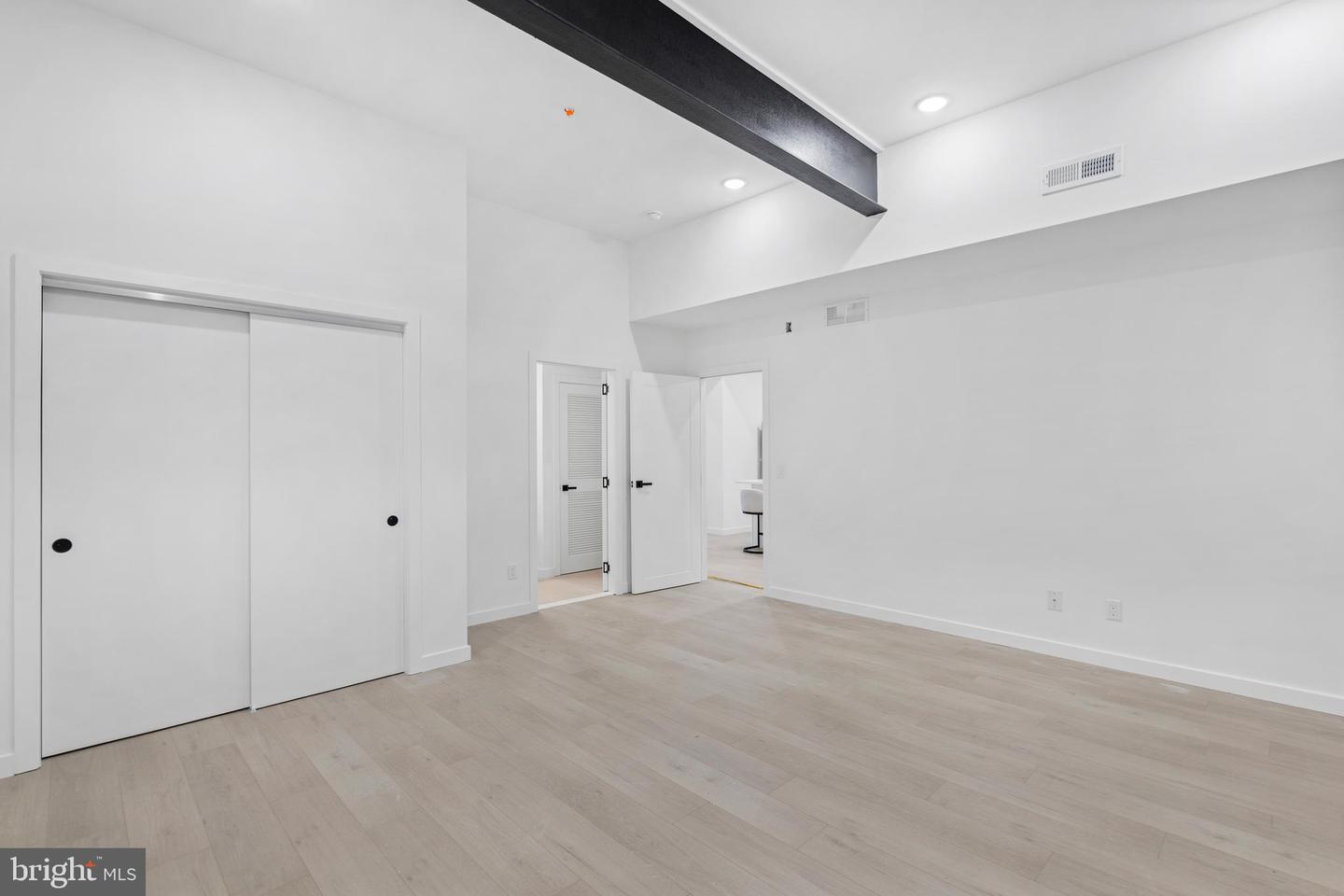 3211 Cedar St #403 Property Photo 17