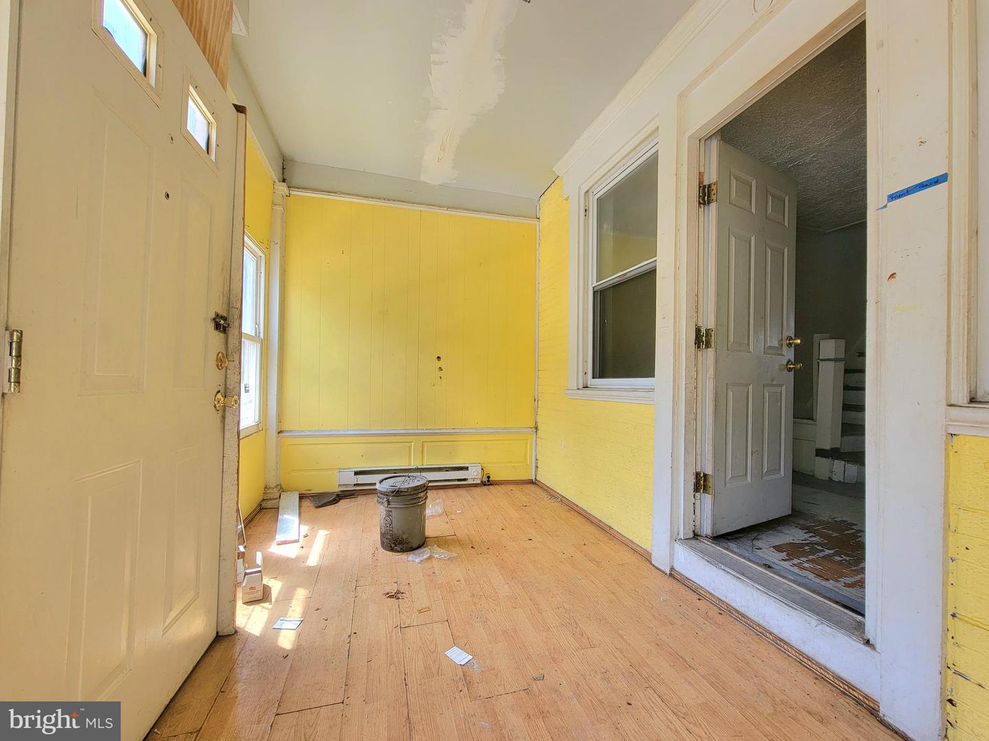 5543 Malcolm St Property Photo 5