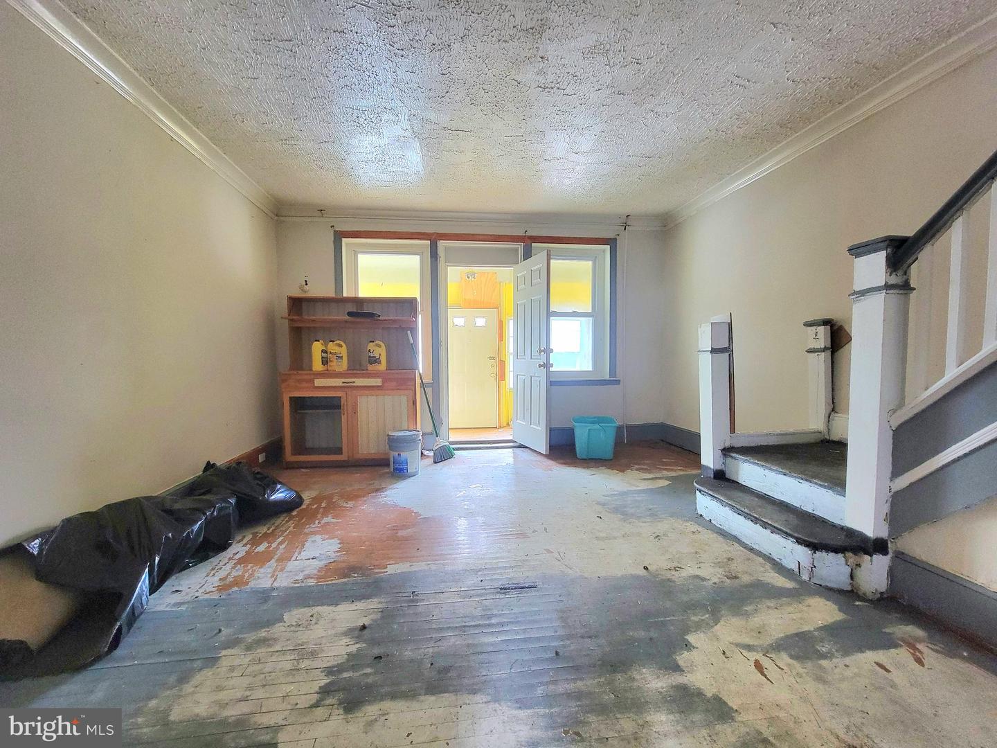 5543 Malcolm St Property Photo 9
