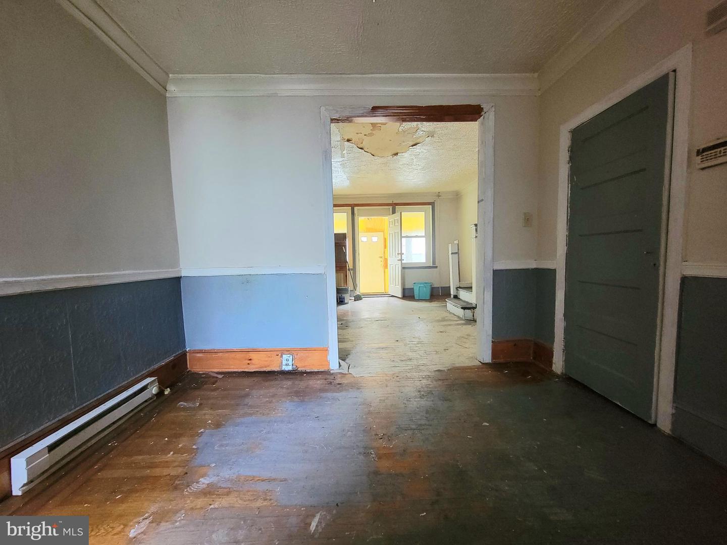 5543 Malcolm St Property Photo 11