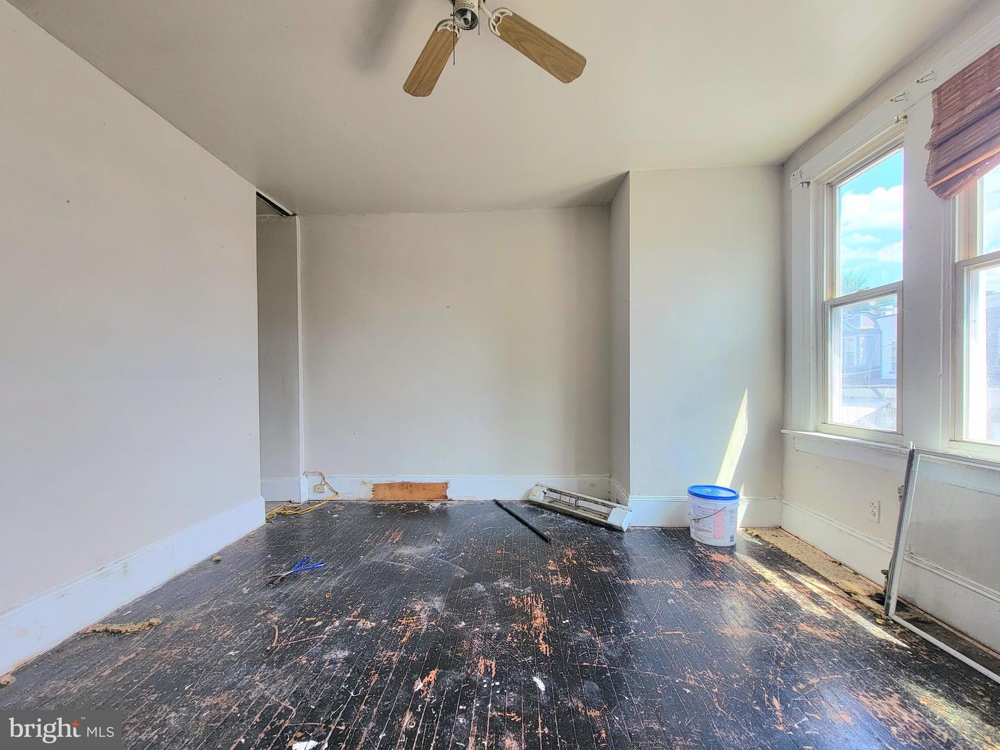 5543 Malcolm St Property Photo 30