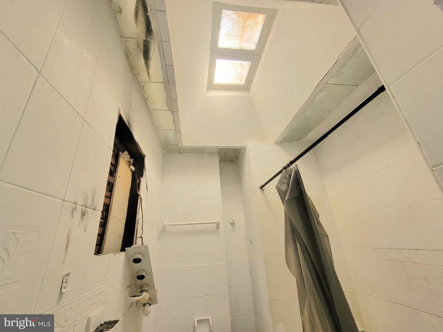 5543 Malcolm St Property Photo 37