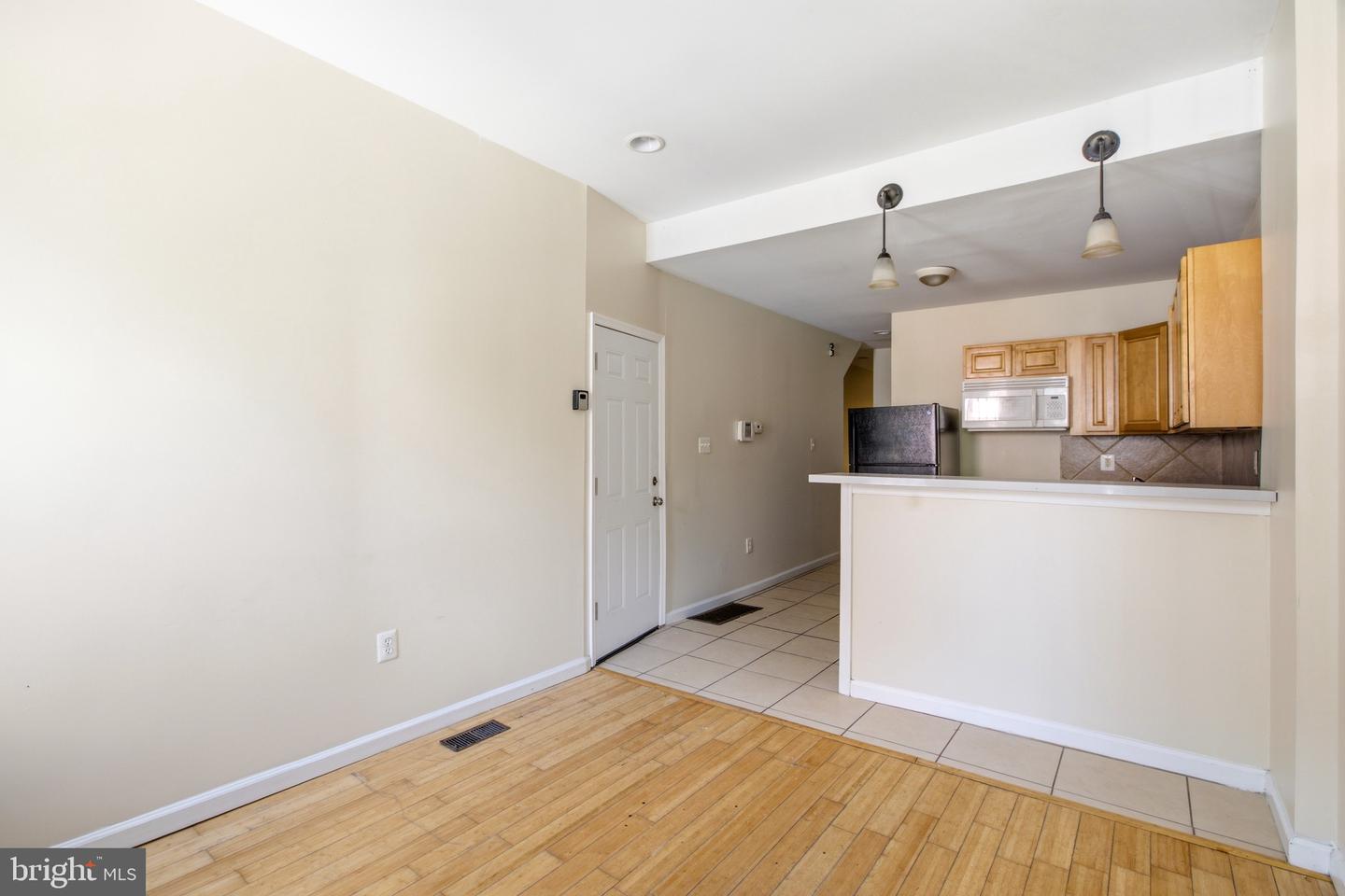 1610 N WILLINGTON ST #1 Property Photo 1