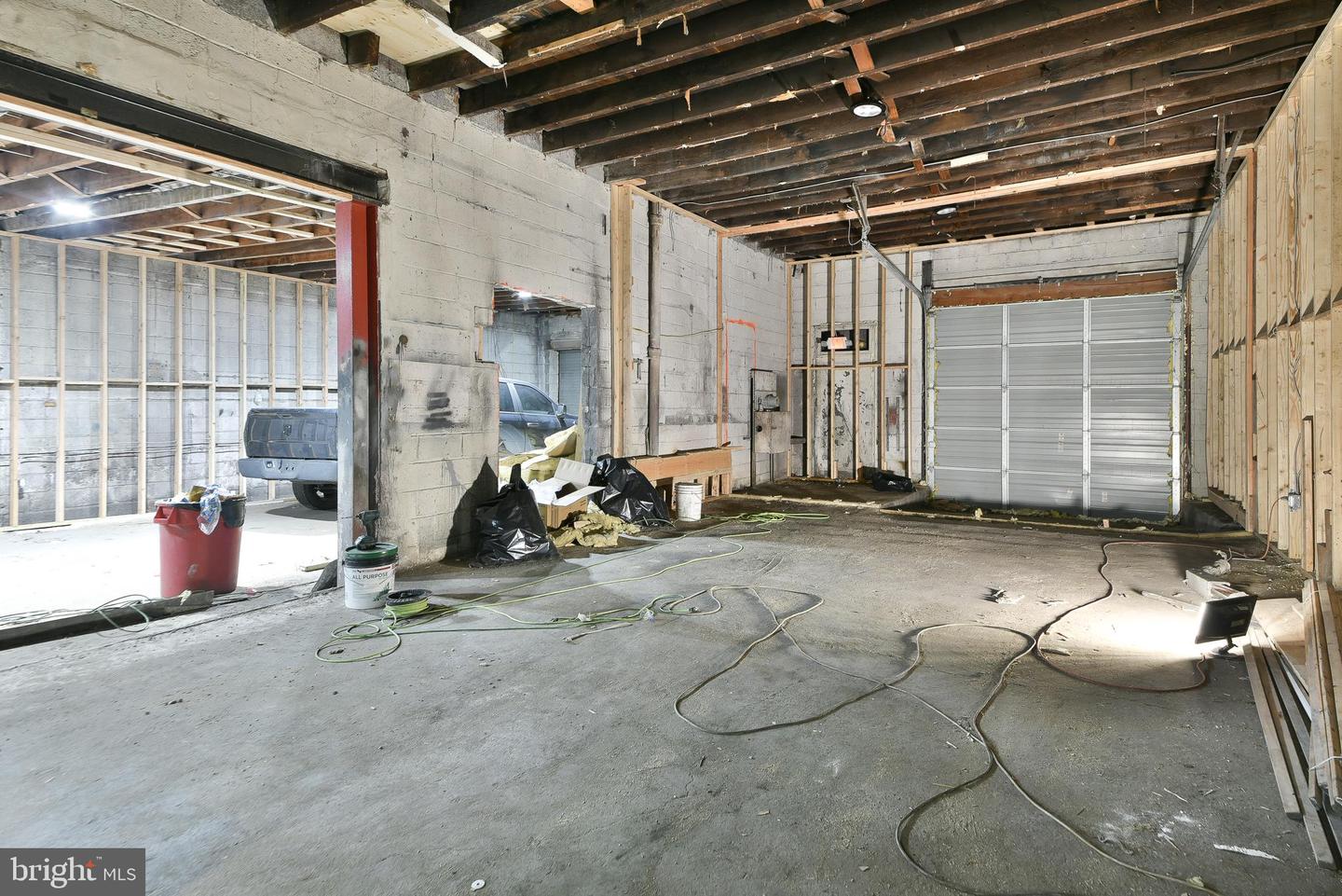 7309-11 State Rd Property Photo 8