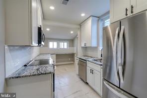 160 East St Property Photo 11