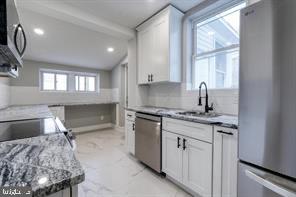 160 East St Property Photo 14