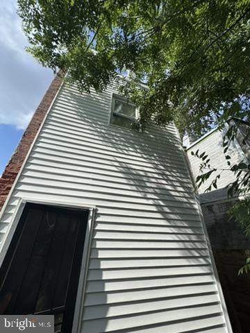 1038 W Monmouth St Property Photo 13