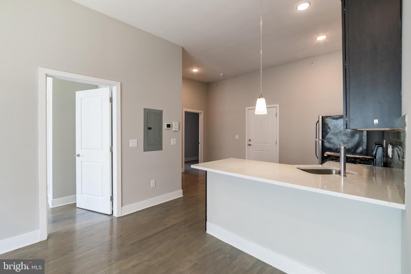 1607 Catharine St #unit 3d Property Photo 3