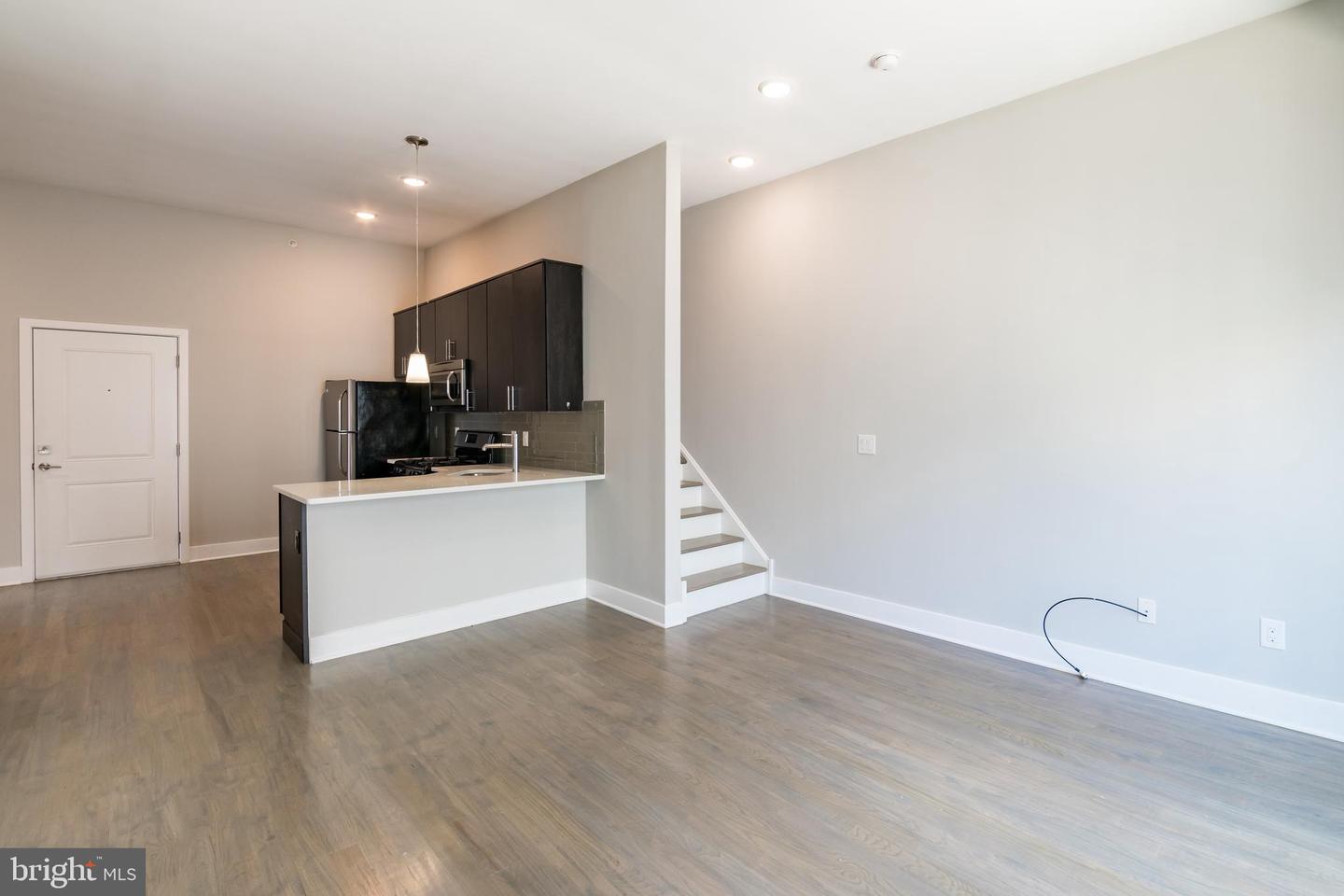 1607 Catharine St #unit 3d Property Photo 5