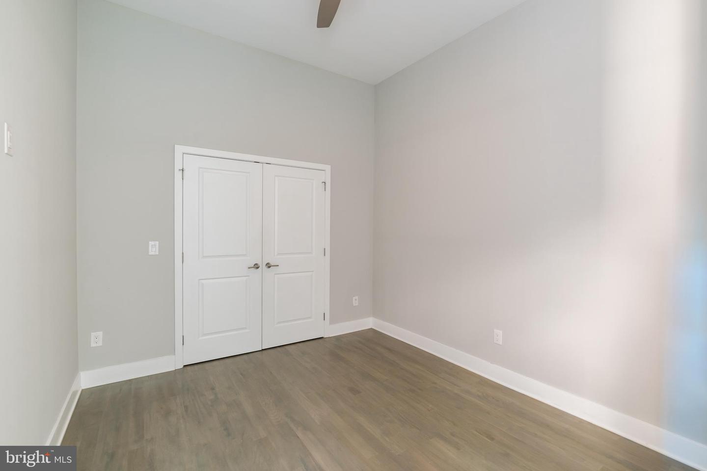 1607 Catharine St #unit 3d Property Photo 8