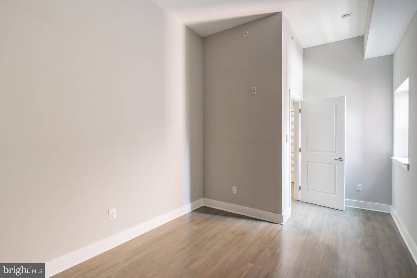 1607 Catharine St #unit 3d Property Photo 9