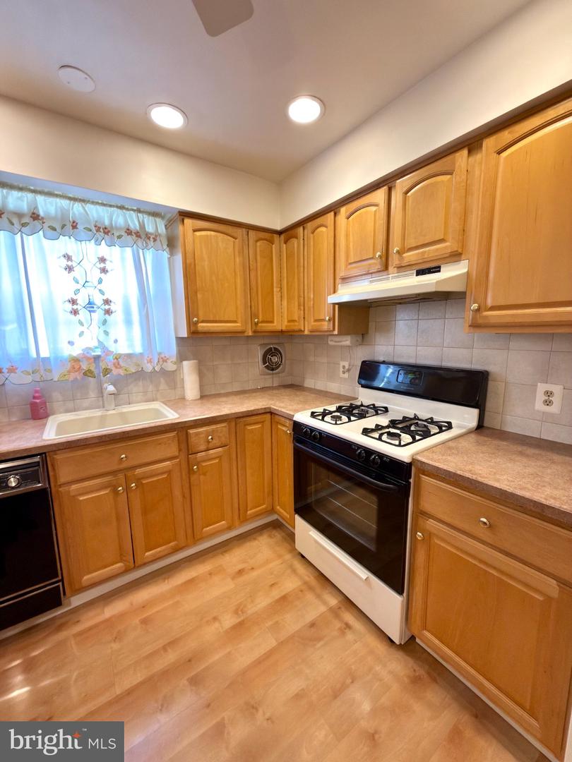 1716 Napfle Ave Property Photo 12
