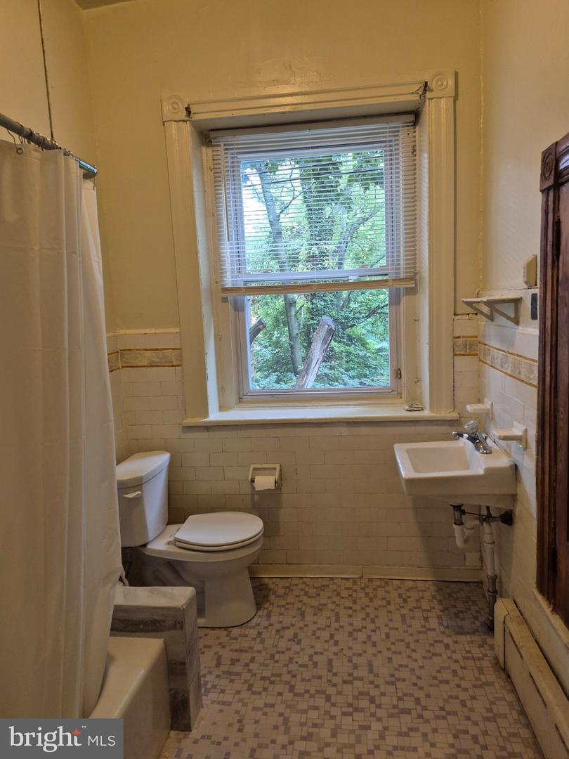 4610 Chester Ave #2 Property Photo 5