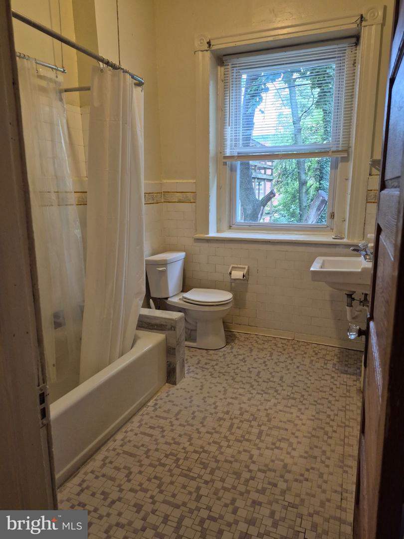 4610 Chester Ave #2 Property Photo 14
