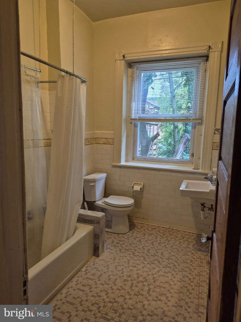4610 Chester Ave #2 Property Photo 15